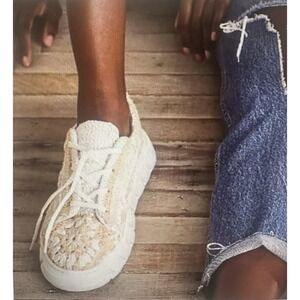 Free People Catch Me If You Can Sneakers Platform Crocheted Size EU 39/ 8.5-9 US
